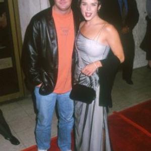 Neve Campbell and Matthew Perry at event of Three to Tango 1999