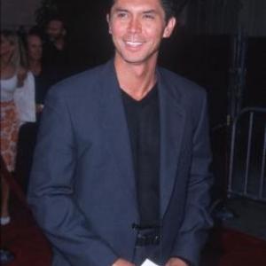 Lou Diamond Phillips at event of Bowfinger 1999