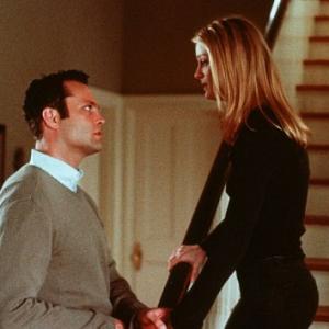 Still of Vince Vaughn and Teri Polo in Domestic Disturbance (2001)