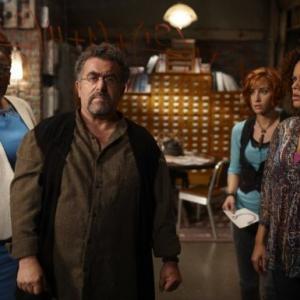 Still of CCH Pounder, Saul Rubinek, Allison Scagliotti and Genelle Williams in Warehouse 13 (2009)