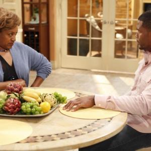 Still of CCH Pounder and Michael Strahan in Brothers (2009)