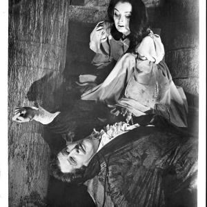 Still of Vincent Price and Barbara Steele in Pit and the Pendulum (1961)