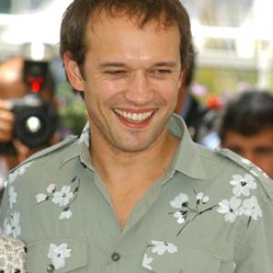 Vincent Perez at event of Fanfanas Tulpe 2003