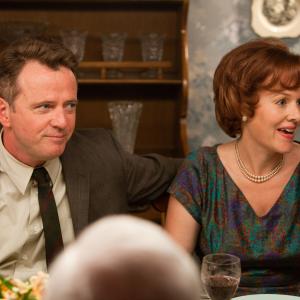 Still of Penelope Ann Miller and Aidan Quinn in Flipped 2010