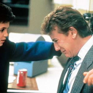 Still of Fred Savage and Judge Reinhold in Vice Versa 1988