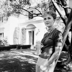 Debbie Reynolds at home, 1960.