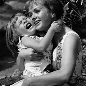 Debbie Reynolds and daughter Carrie Fisher