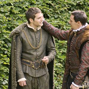 Still of Jonathan Rhys Meyers and Henry Cavill in The Tudors 2007