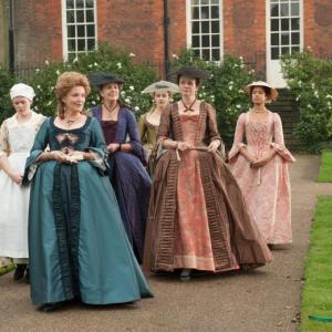 Still of Miranda Richardson, Emily Watson, Sarah Gadon and Penelope Wilton in Belle (2013)