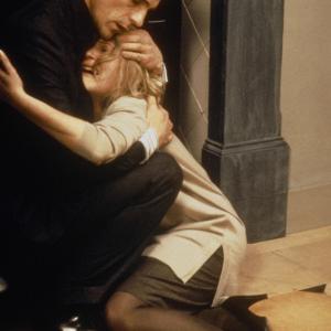 Still of Jeremy Irons and Miranda Richardson in Damage (1992)