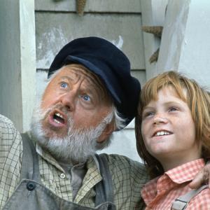 Still of Mickey Rooney and Sean Marshall in Petes Dragon 1977