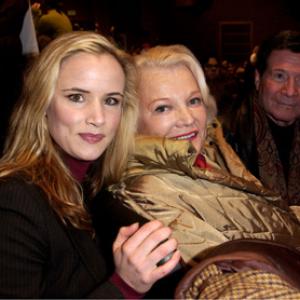 Juliette Lewis and Gena Rowlands at event of Hysterical Blindness (2002)