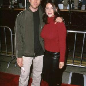 Meredith Salenger and Jamie Kennedy at event of Ir viso Pasaulio negana 1999