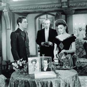 Still of Donna Reed and George Sanders in The Picture of Dorian Gray (1945)