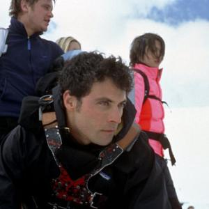 Still of Devon Sawa and Rufus Sewell in Extreme Ops 2002