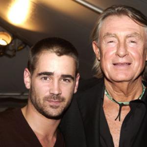 Joel Schumacher and Colin Farrell at event of Phone Booth 2002