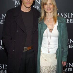 Kevin Bacon and Kyra Sedgwick at event of The Missing (2003)