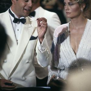Still of Bruce Willis and Cybill Shepherd in Moonlighting 1985