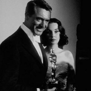 Academy Awards 30th Annual Cary Grant Jean Simmons 1958