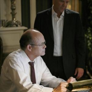 Still of Kiefer Sutherland and Kurtwood Smith in 24 (2001)