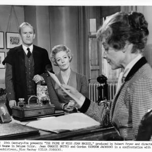 Still of Maggie Smith, Gordon Jackson and Celia Johnson in The Prime of Miss Jean Brodie (1969)