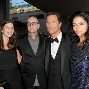 Matthew McConaughey, Steven Soderbergh, Jules Asner and Camila Alves at event of Magiskasis Maikas (2012)
