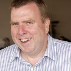 Timothy Spall at event of All or Nothing 2002