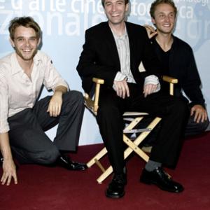 Nick Stahl Jacob Tierney and Joshua Close at event of Twist 2003