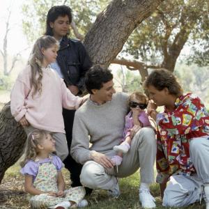 Still of Ashley Olsen John Stamos Dave Coulier Bob Saget and Jodie Sweetin in Full House 1987