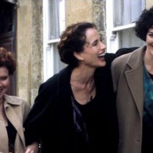 Still of Andie MacDowell Imelda Staunton and Anna Chancellor in Crush 2001