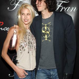 Howard Stern and Beth Stern at event of Living with Fran 2005
