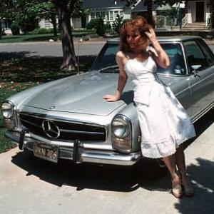 SUSAN STRASBERG AT HOME WITH HER 280 SL  1969 MERCEDES  1977