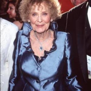 Gloria Stuart at event of The 70th Annual Academy Awards (1998)