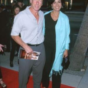 Rachel Ticotin and Peter Strauss at event of On the Beach (2000)
