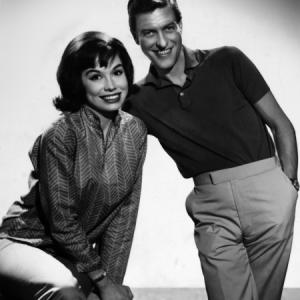 Mary Tyler Moore and Dick Van Dyke in Pioneers of Television 2008