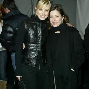 Melora Walters and Amy Smart at event of The Butterfly Effect (2004)