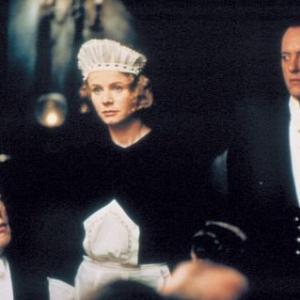 Still of Richard E. Grant, Emily Watson and Michael Gambon in Gosford Park (2001)