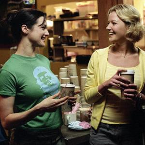 Still of Gretchen Mol and Rachel Weisz in The Shape of Things 2003