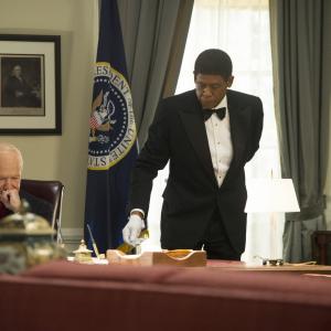 Still of Robin Williams and Forest Whitaker in The Butler (2013)