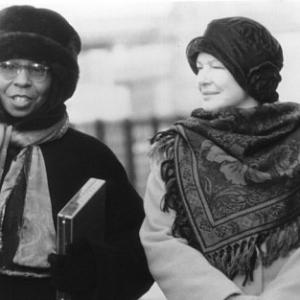 Still of Whoopi Goldberg and Dianne Wiest in The Associate 1996