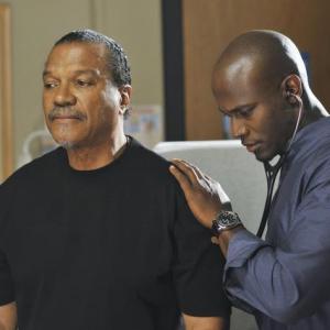 Still of Billy Dee Williams and Taye Diggs in Private Practice 2007