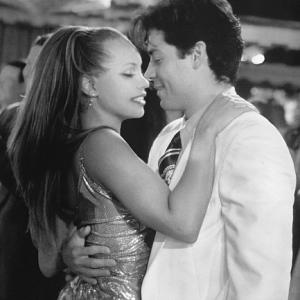 Still of Vanessa Williams and Chayanne in Dance with Me (1998)