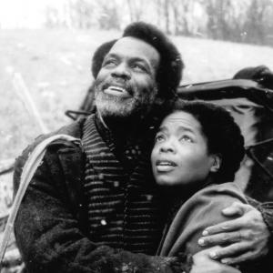 Still of Danny Glover and Oprah Winfrey in Beloved (1998)