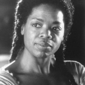 Still of Oprah Winfrey in Beloved 1998