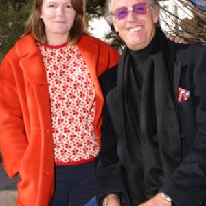 Peter Fonda and Mare Winningham at event of The Maldonado Miracle 2003