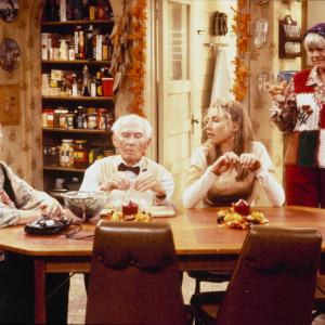 Still of Shelley Winters, Sarah Chalke, Estelle Parsons and Frank Smith in Roseanne (1988)