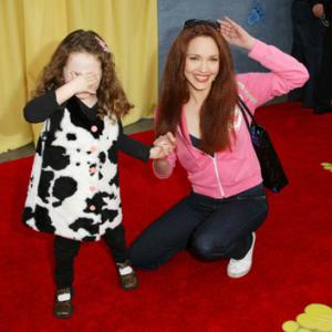 Amy Yasbeck at event of 101 Dalmatians II Patchs London Adventure 2003