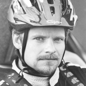 Still of Steve Zahn in Race the Sun 1996