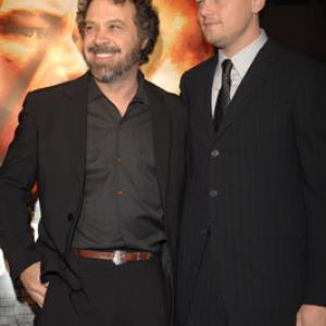 Leonardo DiCaprio and Edward Zwick at event of Kruvinas deimantas (2006)