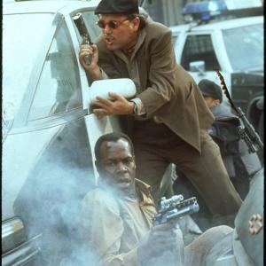 Still of Danny Glover and Rubn Blades in Predator 2 1990